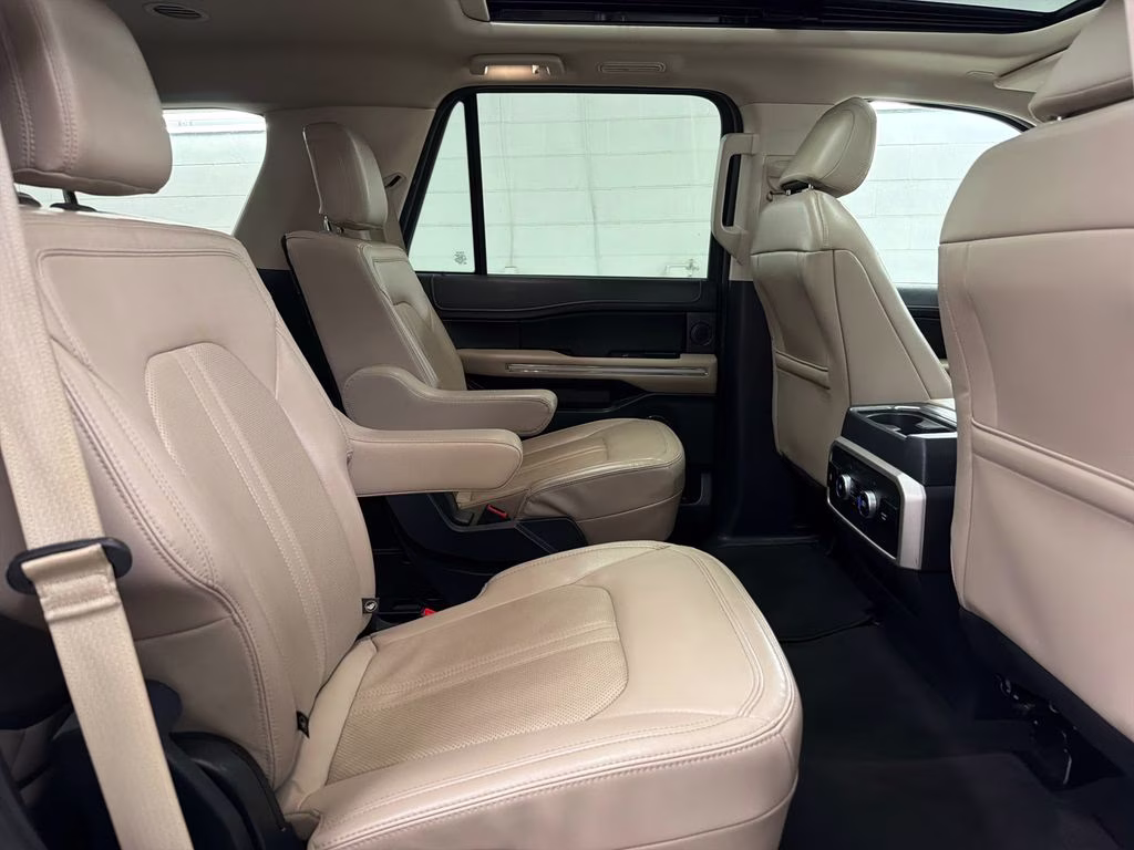 2024 Oxford White Ford Expedition Limited RWD SUV