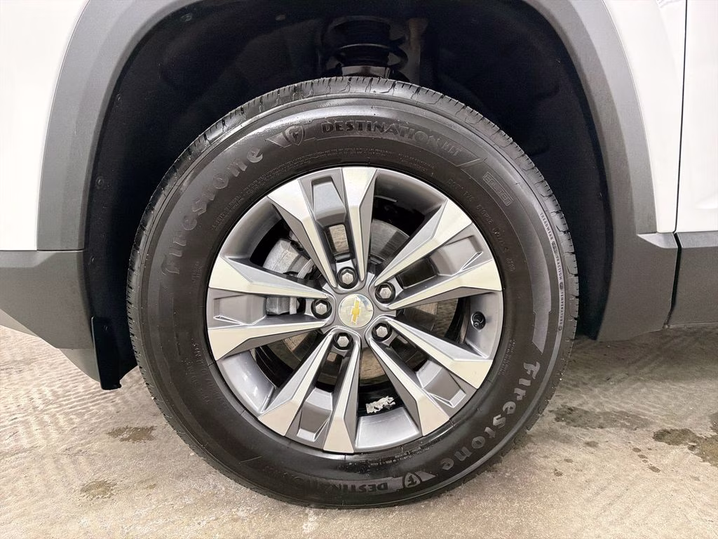 2026 Polar White Tricoat Chevrolet Equinox LT FWD SUV