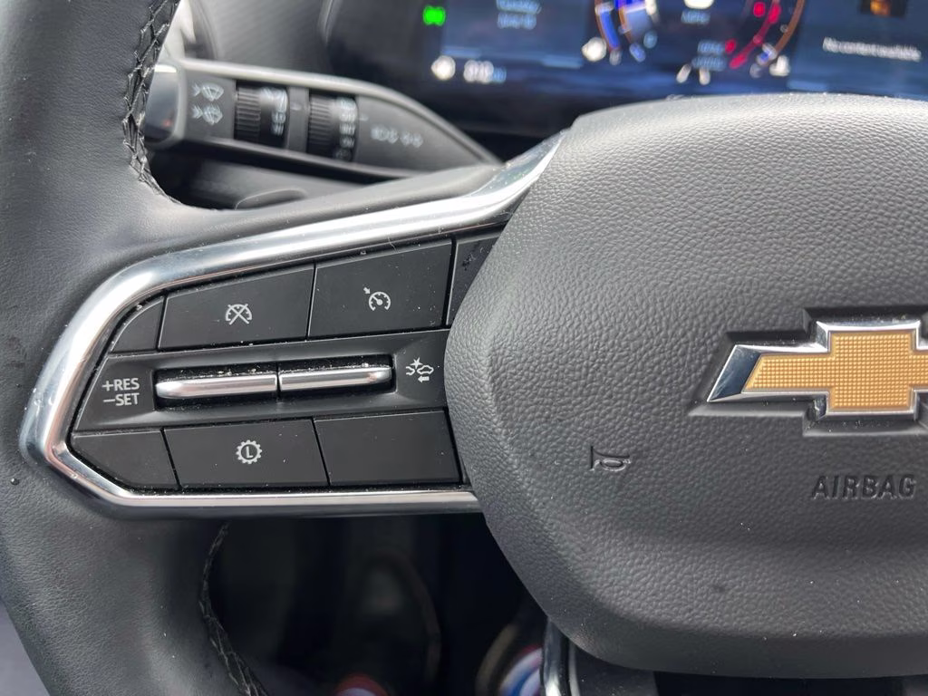 2026 Polar White Tricoat Chevrolet Equinox LT FWD SUV