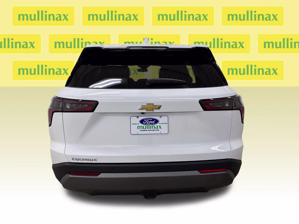 2026 Polar White Tricoat Chevrolet Equinox LT FWD SUV