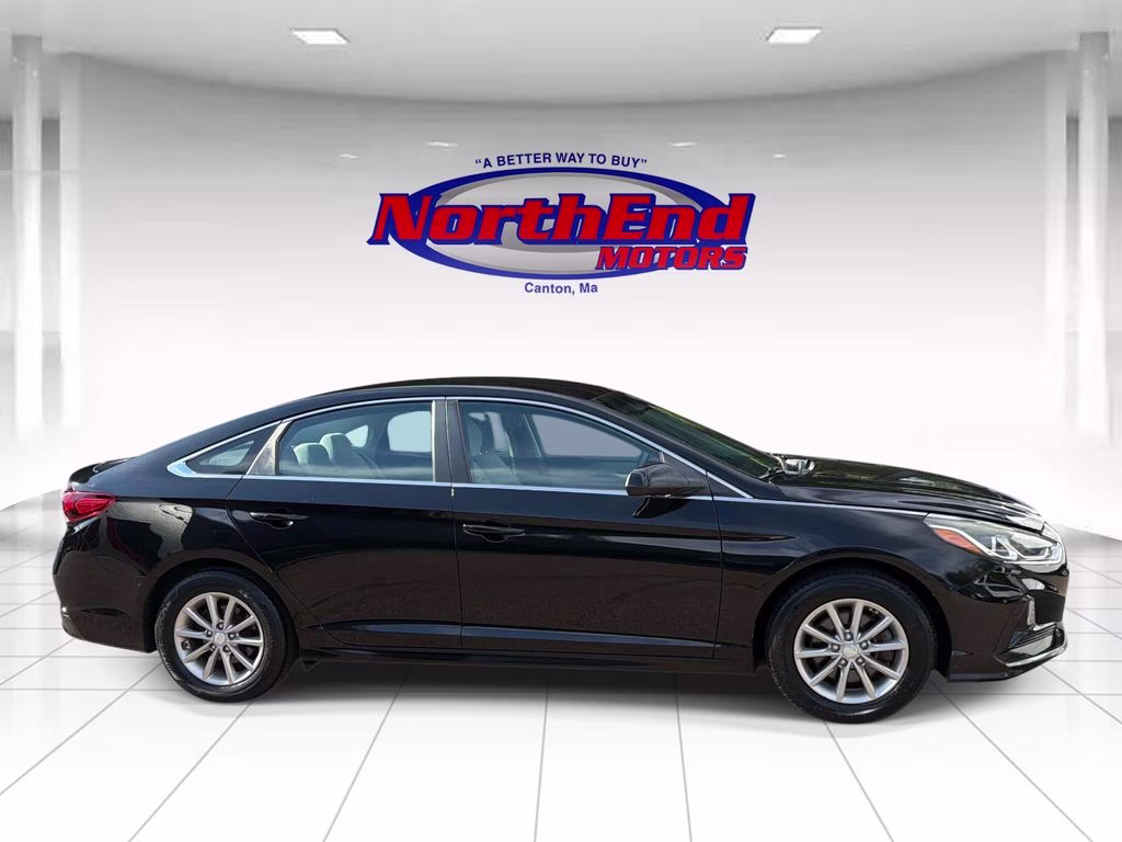 2018 Phantom Black Hyundai Sonata SE FWD Sedan