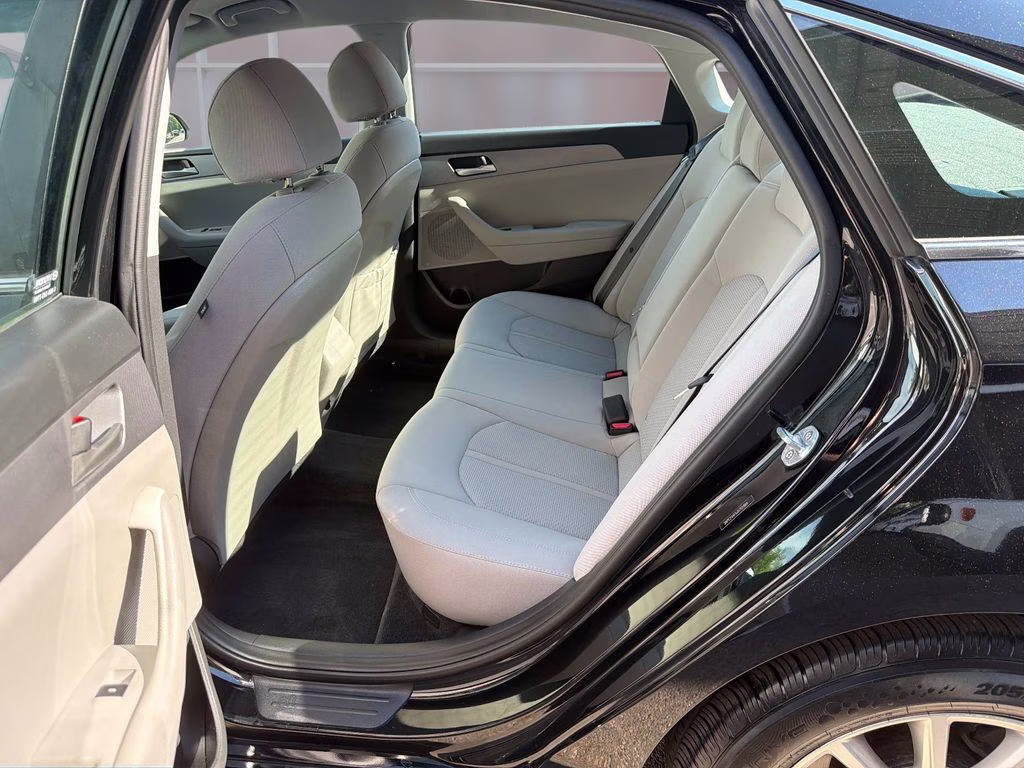 2018 Phantom Black Hyundai Sonata SE FWD Sedan