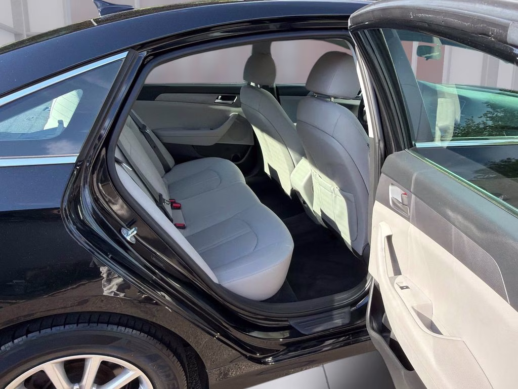2018 Phantom Black Hyundai Sonata SE FWD Sedan