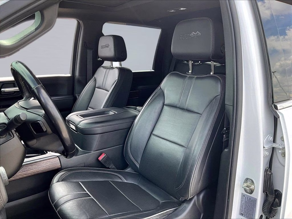 2022 Summit White Chevrolet Silverado 3500HD High Country 4X4 Truck