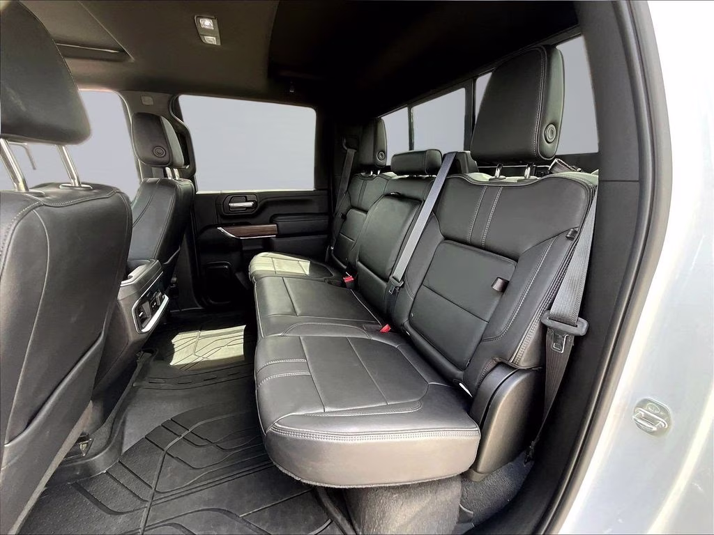 2022 Summit White Chevrolet Silverado 3500HD High Country 4X4 Truck
