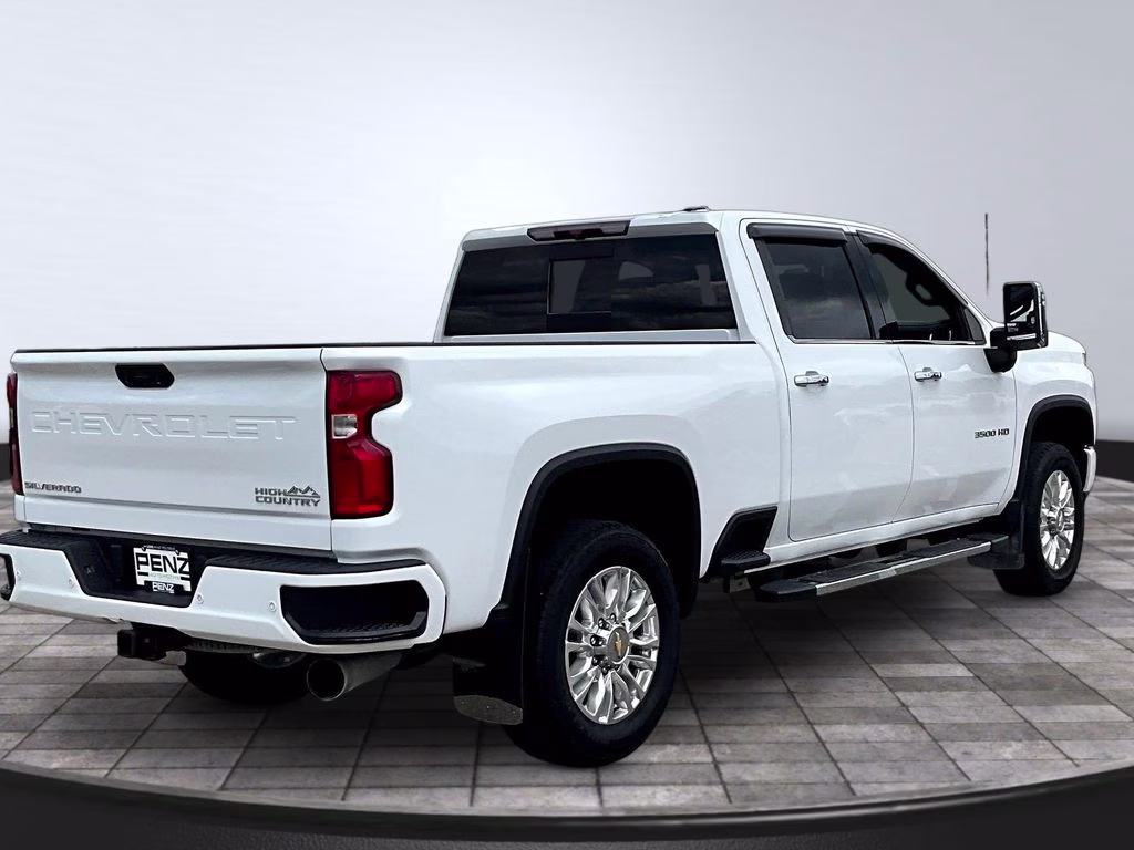 2022 Summit White Chevrolet Silverado 3500HD High Country 4X4 Truck