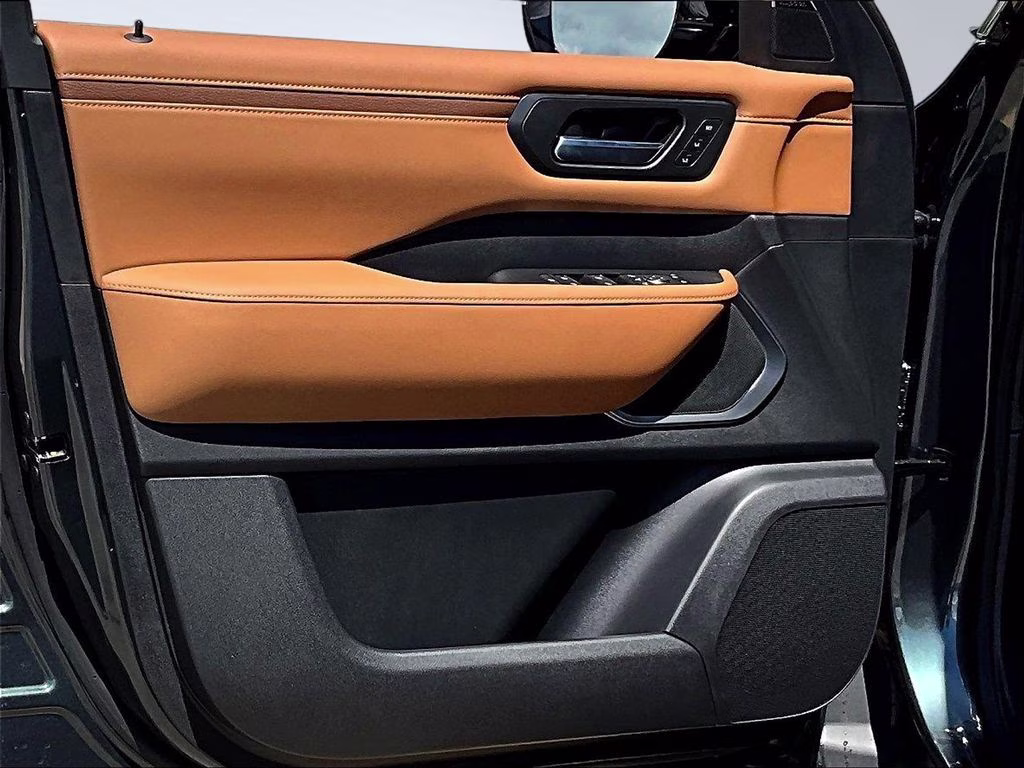 2026 Alpine Metallic Nissan Armada Platinum Reserve 4X4 SUV