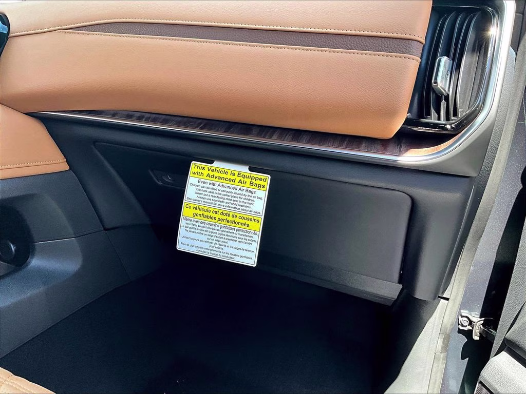 2026 Alpine Metallic Nissan Armada Platinum Reserve 4X4 SUV