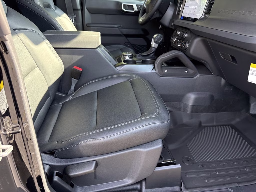 2026 Shadow Black Ford Bronco Big Bend 4X4 SUV