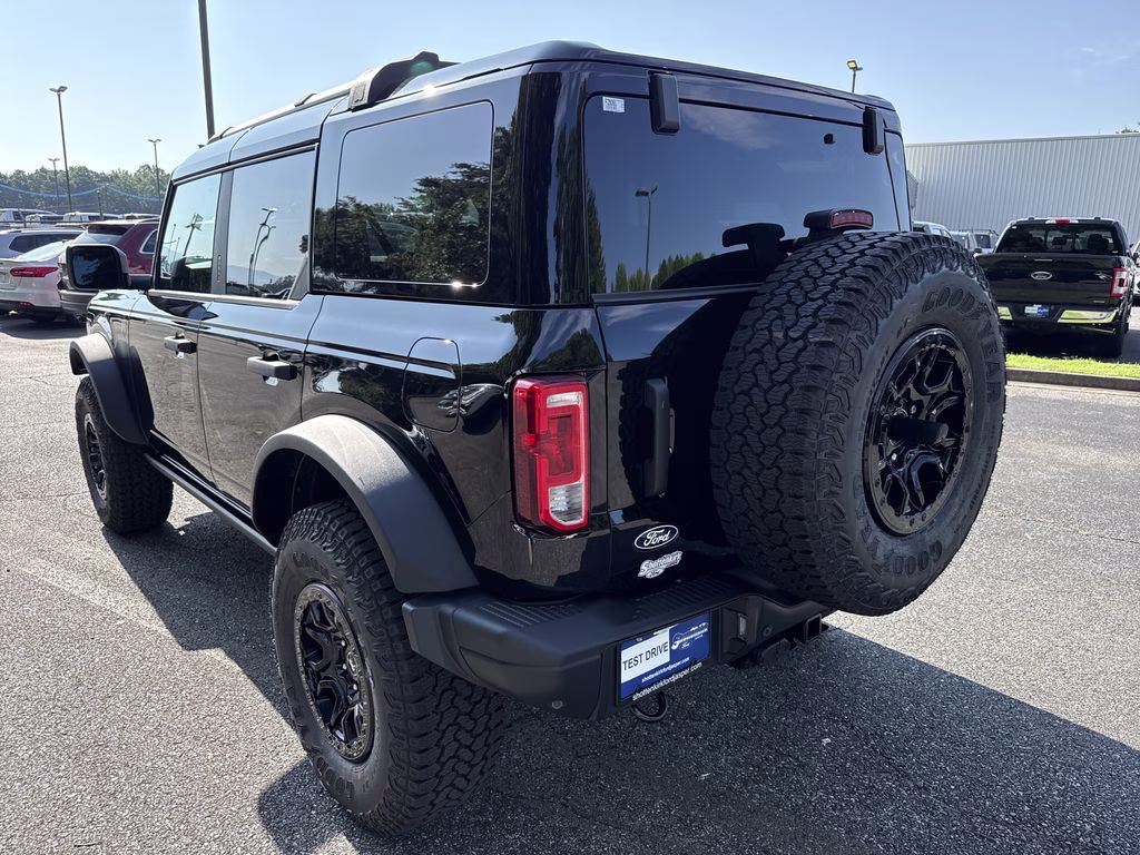 2026 Shadow Black Ford Bronco Big Bend 4X4 SUV