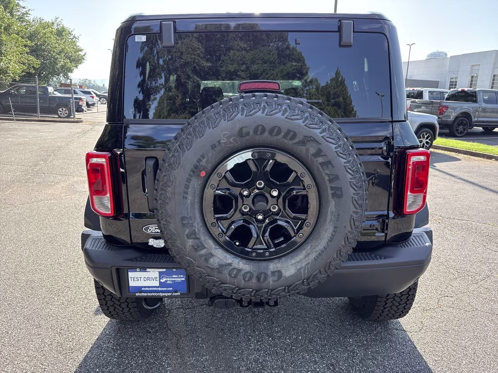 2026 Shadow Black Ford Bronco Big Bend 4X4 SUV