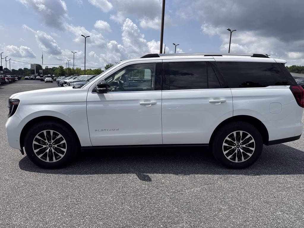 2025 Oxford White Ford Expedition Platinum 4X4 SUV