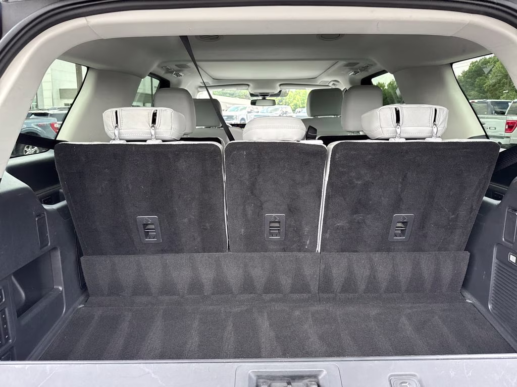 2025 Blue Metallic Ford Expedition Platinum 4X4 SUV