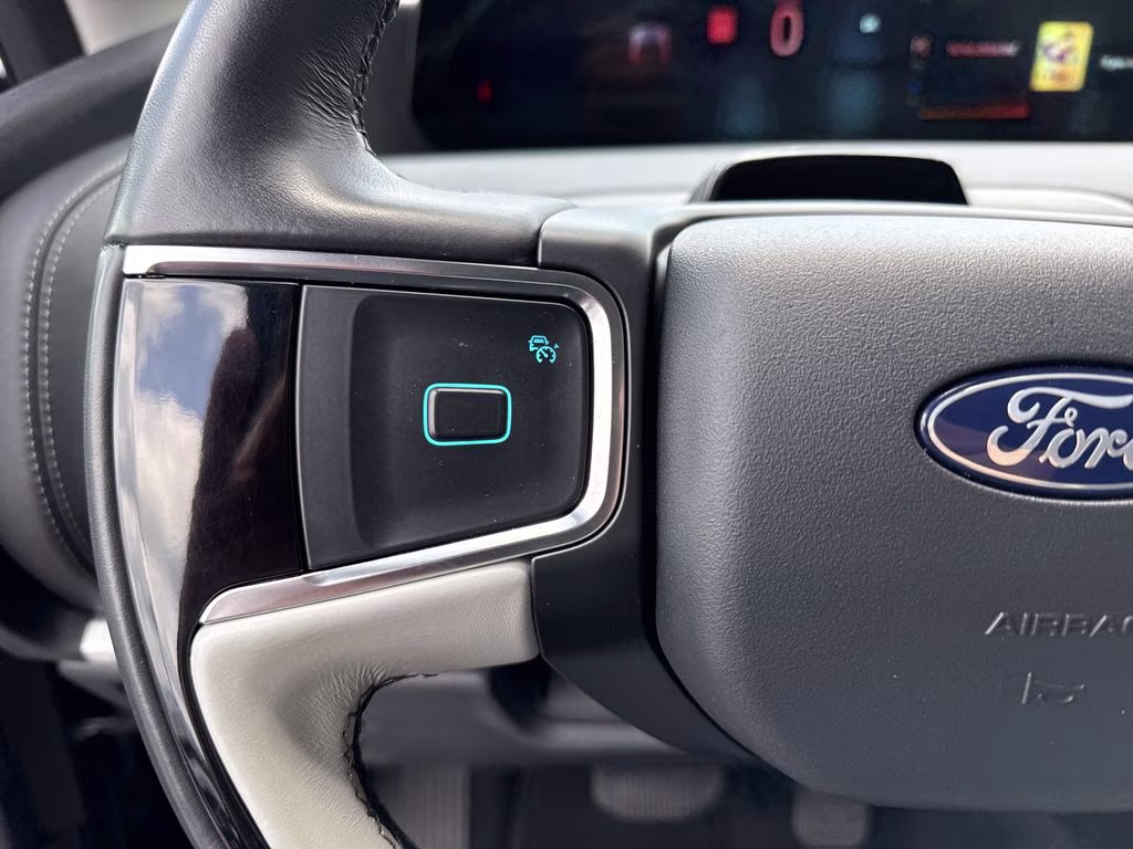2025 Blue Metallic Ford Expedition Platinum 4X4 SUV