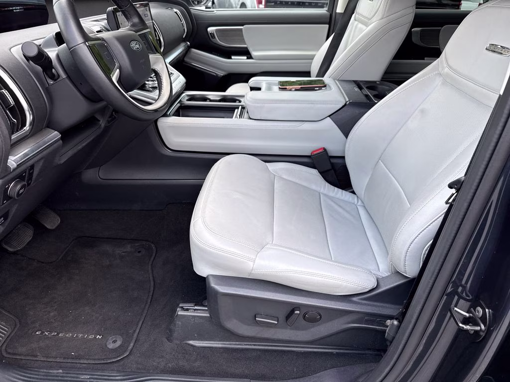 2025 Blue Metallic Ford Expedition Platinum 4X4 SUV