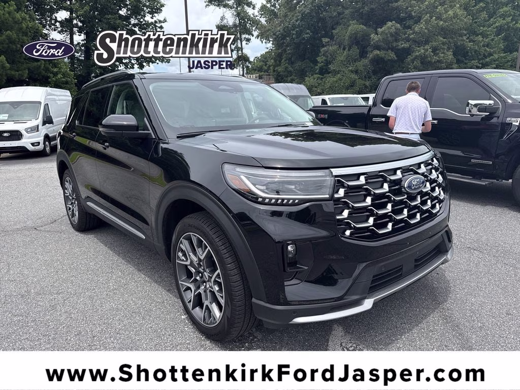 2025 Black Metallic Ford Explorer Platinum 4X4 SUV