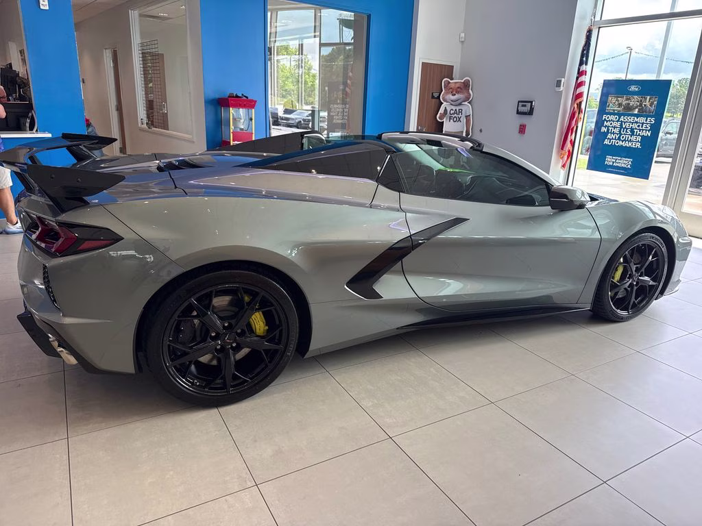 2023 Hypersonic Gray Metallic Chevrolet Corvette Stingray RWD Convertible