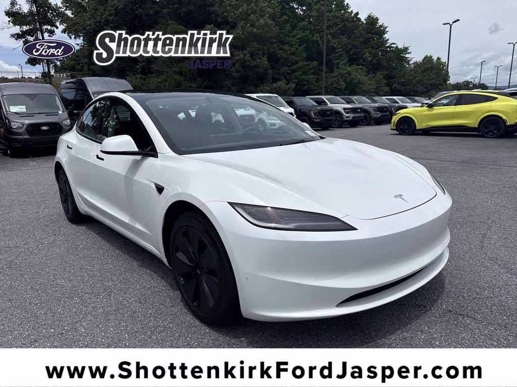 2025 Tesla Model 3 Long Range's photo