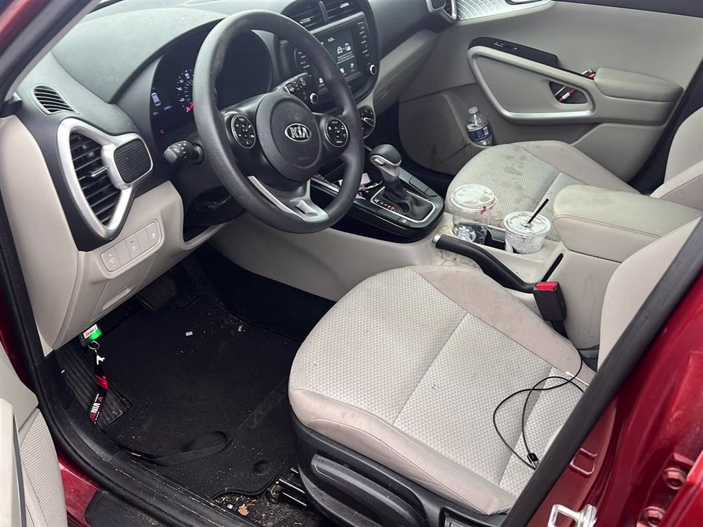 2020 ORANGE Kia SOUL (2.0L) HATCHBACK FWD