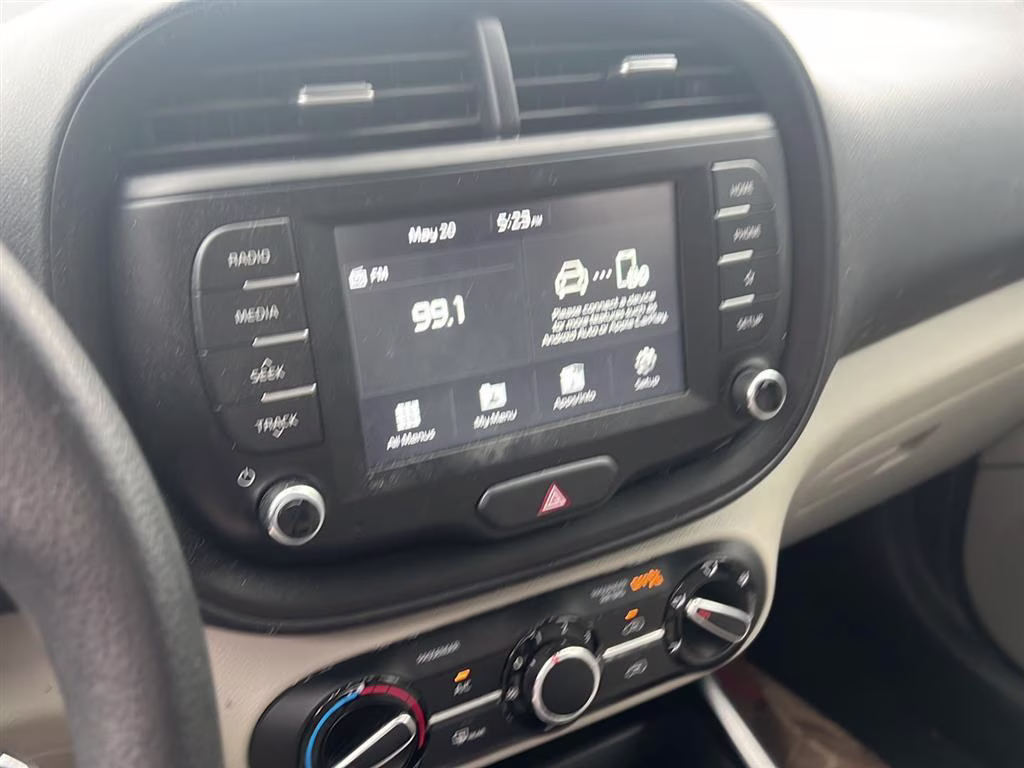 2020 ORANGE Kia SOUL (2.0L) HATCHBACK FWD