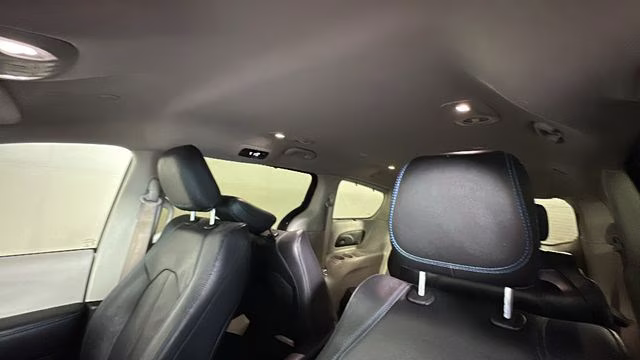 2021 Brilliant Black Crystal Pearlcoat Chrysler Pacifica Hybrid Touring L FWD Van