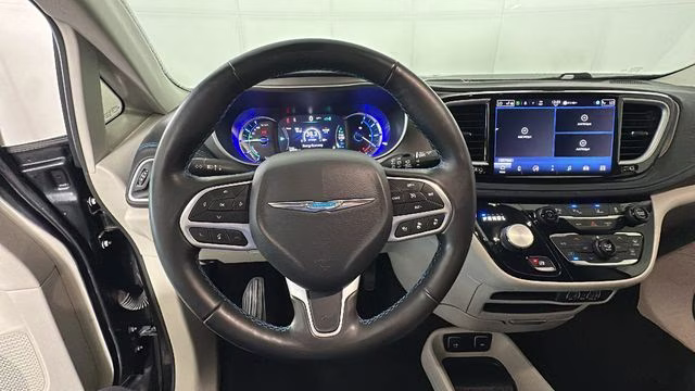2021 Brilliant Black Crystal Pearlcoat Chrysler Pacifica Hybrid Touring L FWD Van