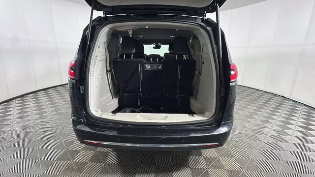 2021 Brilliant Black Crystal Pearlcoat Chrysler Pacifica Hybrid Touring L FWD Van