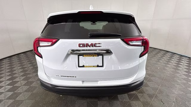 2023 Summit White GMC Terrain SLE FWD SUV