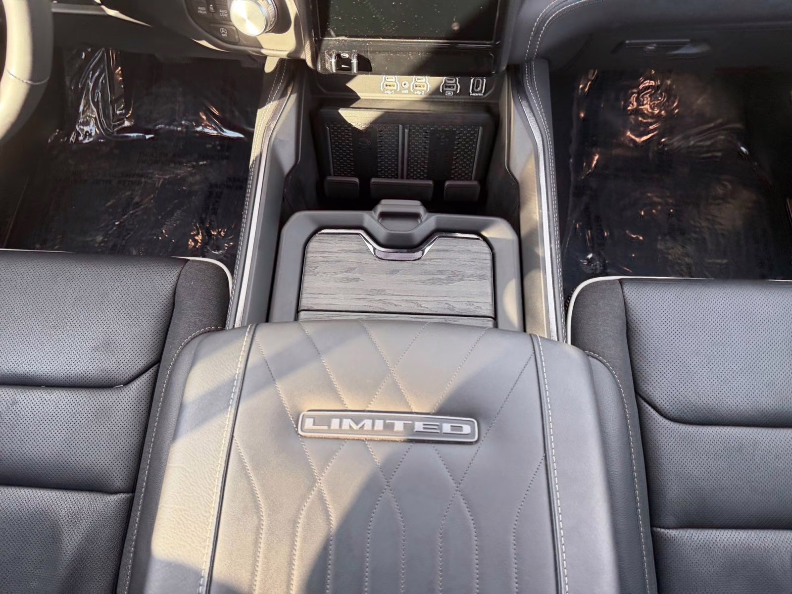 2026 Diamond Black Crystal Pearlcoat Ram 1500 Limited 4X4 Truck