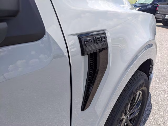 2026 Avalanche Ford F-150 XLT RWD Truck