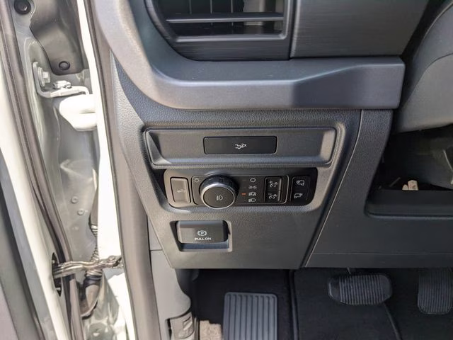 2026 Avalanche Ford F-150 XLT RWD Truck