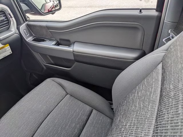 2026 Ruby Red Metallic Tinted Clearcoat Ford F-150 XLT RWD Truck