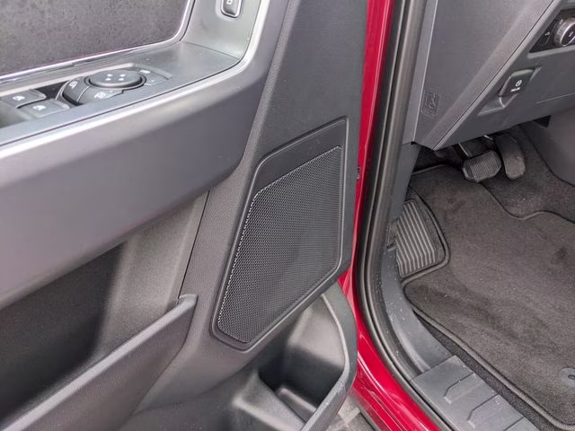 2026 Ruby Red Metallic Tinted Clearcoat Ford F-150 XLT RWD Truck