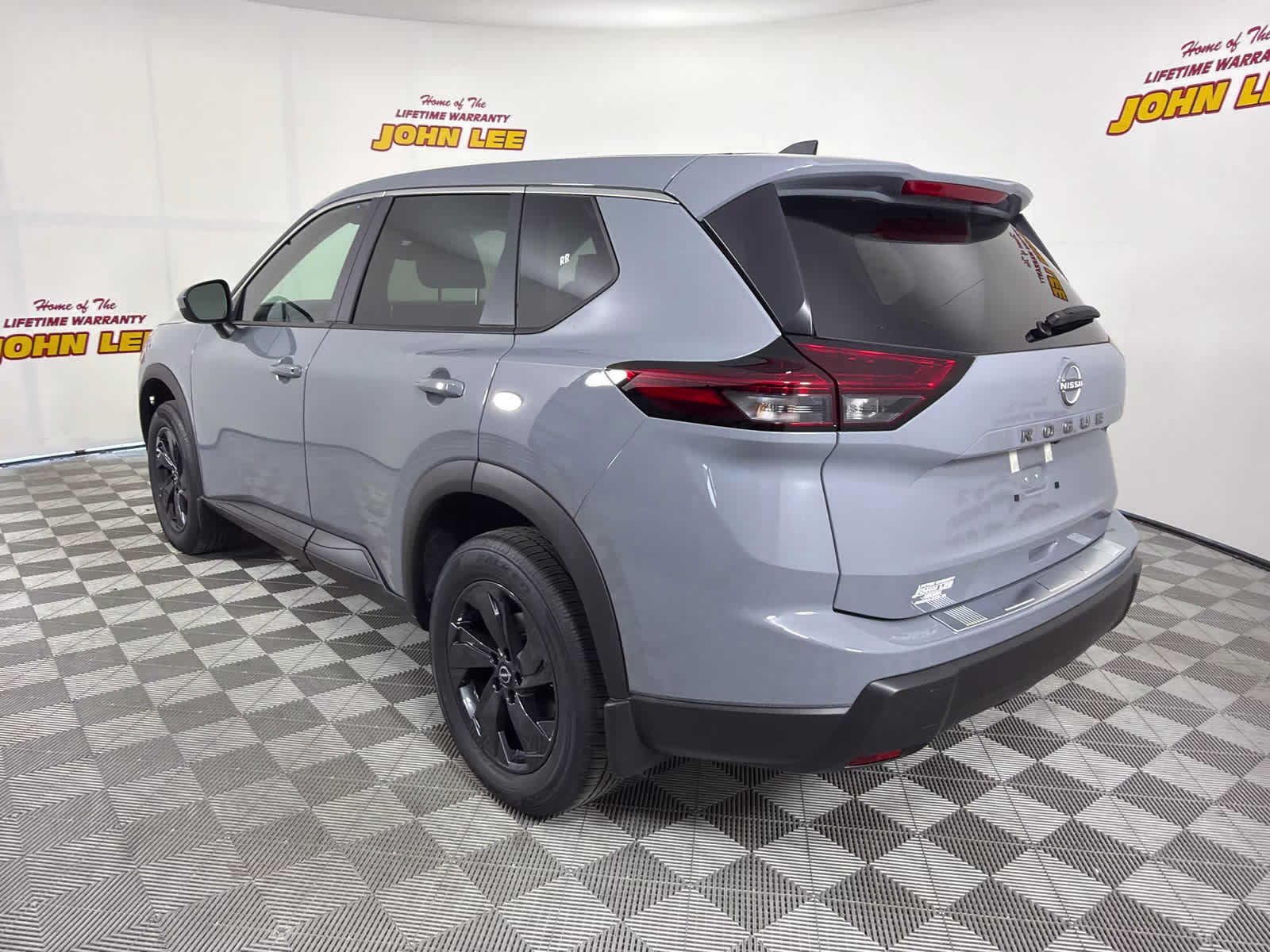 2026 Boulder Gray Pearl Nissan Rogue SV FWD SUV