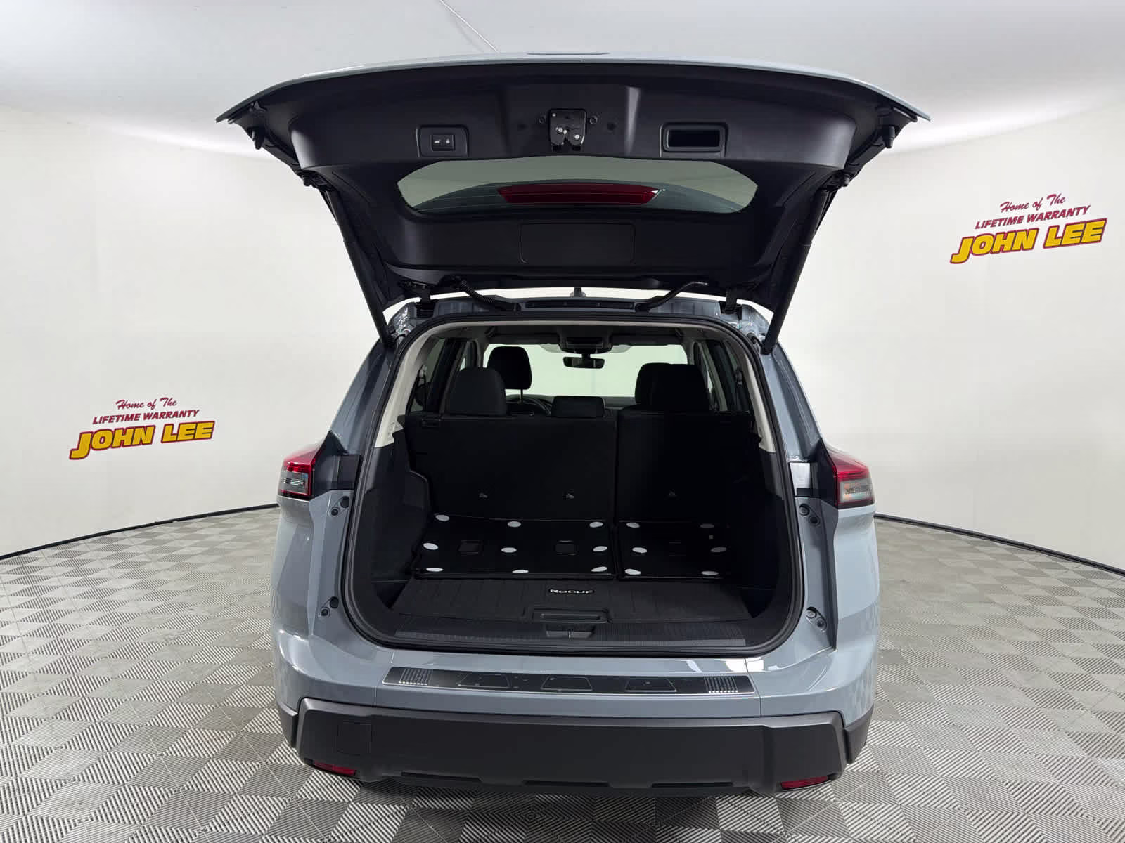 2026 Boulder Gray Pearl Nissan Rogue SV FWD SUV