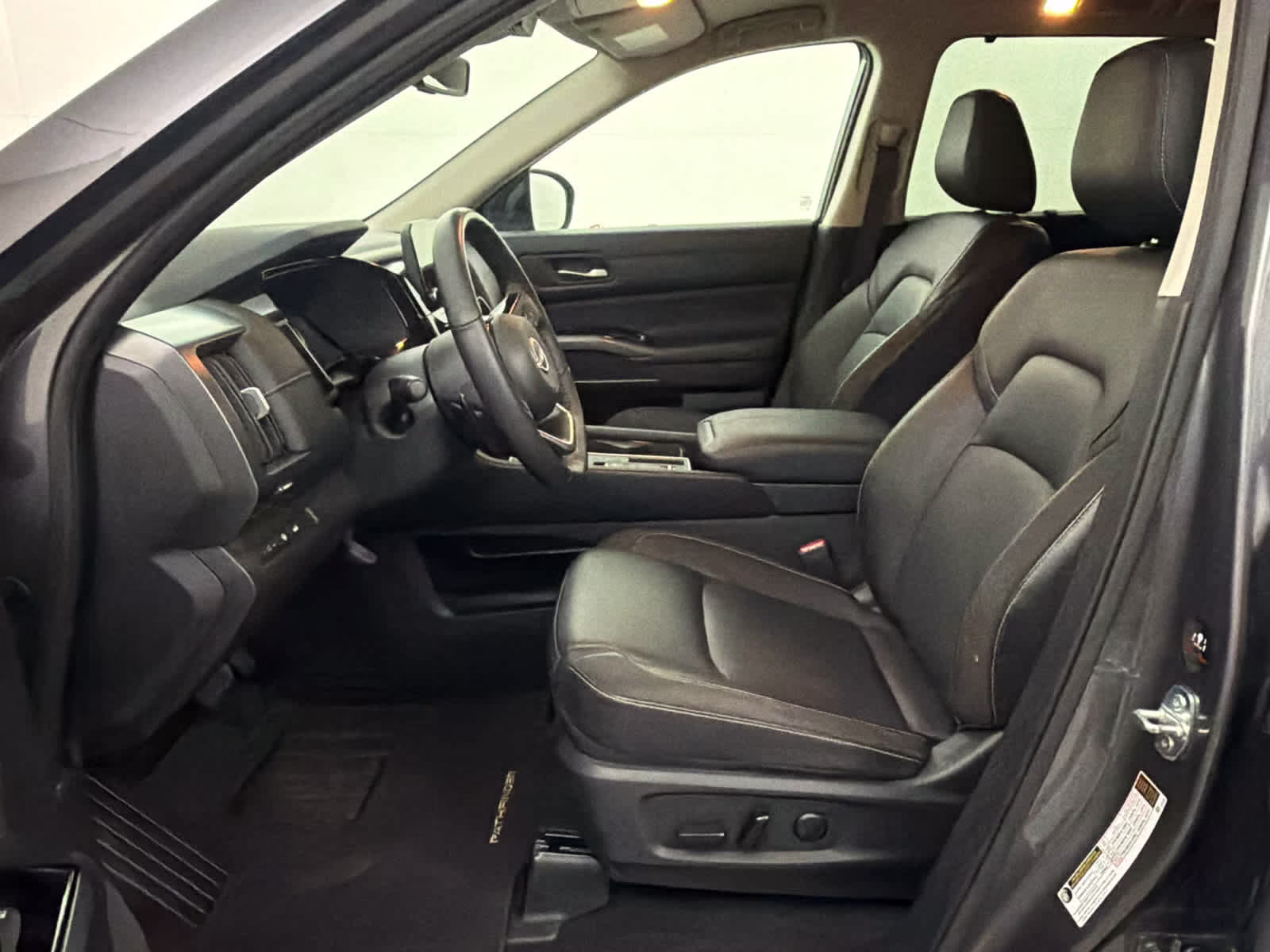 2024 Gun Metallic/Super Black Nissan Pathfinder SL FWD SUV