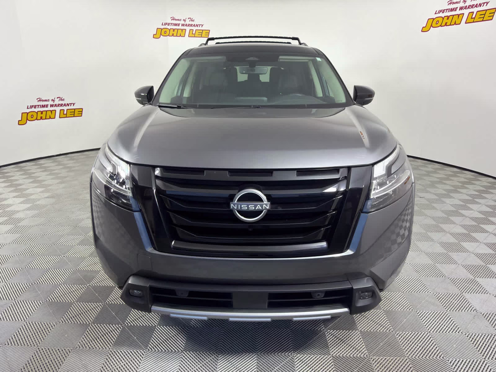 2024 Gun Metallic/Super Black Nissan Pathfinder SL FWD SUV