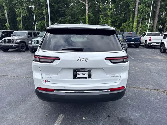 2025 Bright White Clearcoat Jeep Grand Cherokee L Limited 4X4 SUV