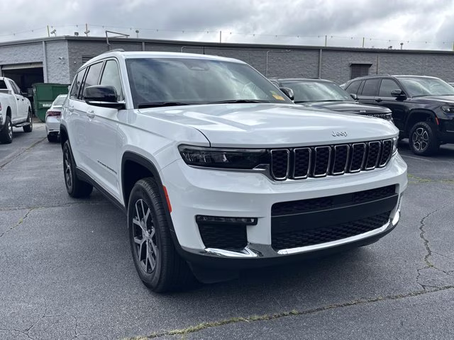2025 Bright White Clearcoat Jeep Grand Cherokee L Limited 4X4 SUV