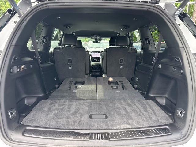 2025 Bright White Clearcoat Jeep Grand Cherokee L Limited 4X4 SUV