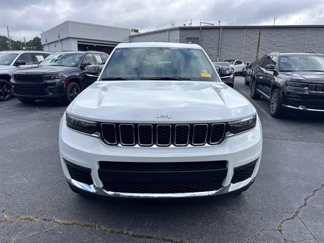 2025 Bright White Clearcoat Jeep Grand Cherokee L Limited 4X4 SUV