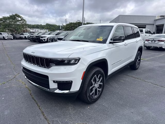 2025 Bright White Clearcoat Jeep Grand Cherokee L Limited 4X4 SUV