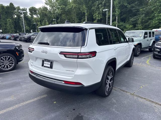 2025 Bright White Clearcoat Jeep Grand Cherokee L Limited 4X4 SUV