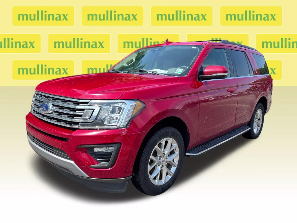 2020 Rapid Red Metallic Tinted Clearcoat Ford Expedition XLT RWD SUV