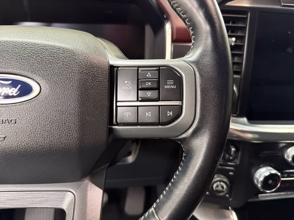 2022 White Metallic Ford F-150 Lariat 4X4 Truck