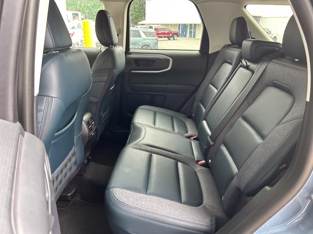 2024 Azure Gray Metallic Tri-Coat Ford Bronco Sport Outer Banks 4X4 SUV