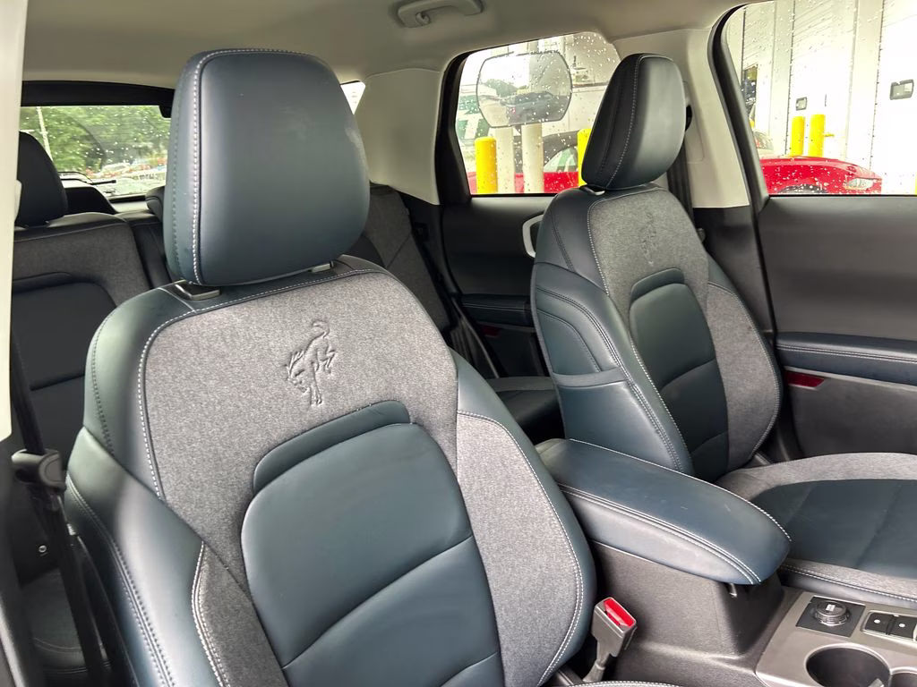 2024 Azure Gray Metallic Tri-Coat Ford Bronco Sport Outer Banks 4X4 SUV