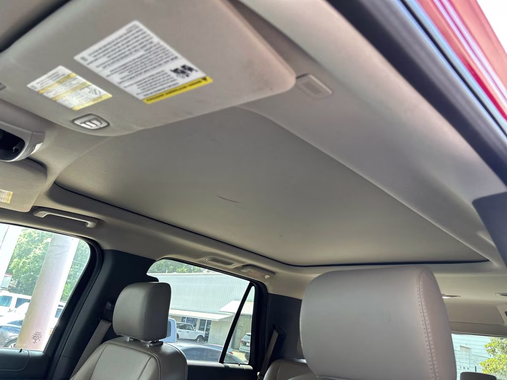 2020 Rapid Red Metallic Tinted Clearcoat Ford Expedition XLT RWD SUV