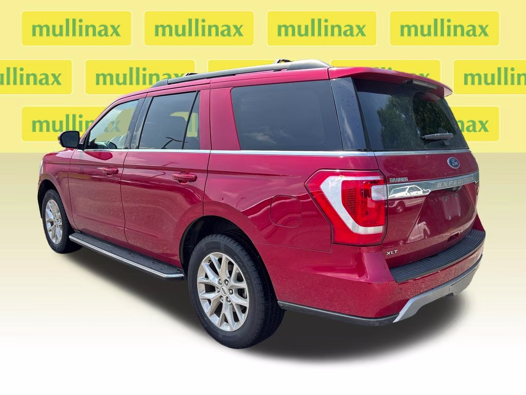 2020 Rapid Red Metallic Tinted Clearcoat Ford Expedition XLT RWD SUV