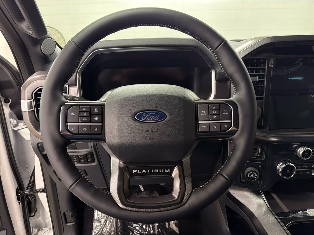 2026 STAR WHITE TRICOAT Ford F-150 Platinum 4X4 Truck